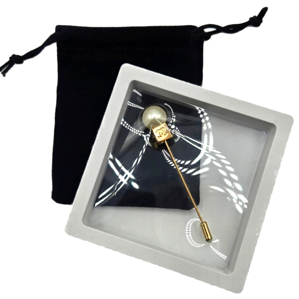 #22 - AUTHENTIC Chanel Gold Pin Brooch Golden - VINTAGE - Picture 3 of 13